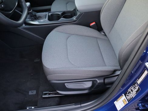 New 2025 Kia K4 LXS image 37