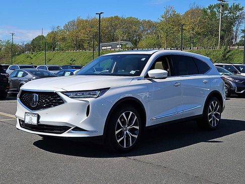 Certified 2024 Acura MDX SH-AWD w/ Technology Package image 3