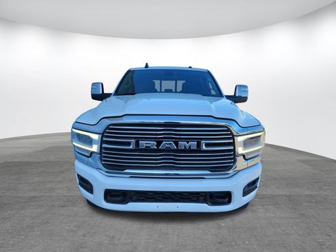 Used 2024 RAM 2500 Laramie AWD/4WD image 2