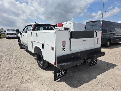 Used 2024 Chevrolet Silverado 3500 W/T w/ Snow Plow Prep Package AWD/4WD image 5