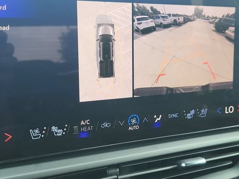 Used 2025 Chevrolet Silverado EV LT AWD/4WD image 21