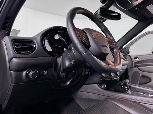 Used 2025 Dodge Durango GT image 25