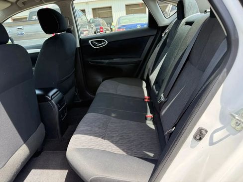 Used 2015 Nissan Sentra SV FWD image 21