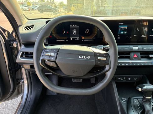 Used 2026 Kia K4 FWD image 26