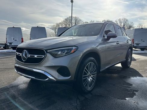 Certified 2023 Mercedes-Benz GLC 300 4MATIC image 3