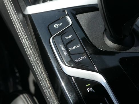 Used 2023 BMW M550i xDrive AWD/4WD image 22