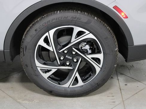 New 2026 Lincoln Nautilus Premier AWD/4WD image 17