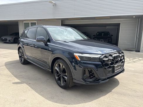 New 2026 Audi Q7 Premium Plus AWD/4WD image 3