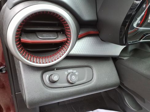 Certified 2024 Chevrolet Trax RS w/ Driver Confidence Package image 19