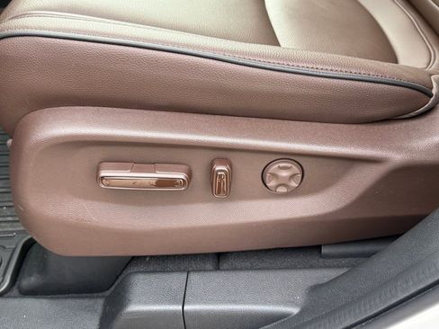 Certified 2026 Honda Odyssey Touring image 31