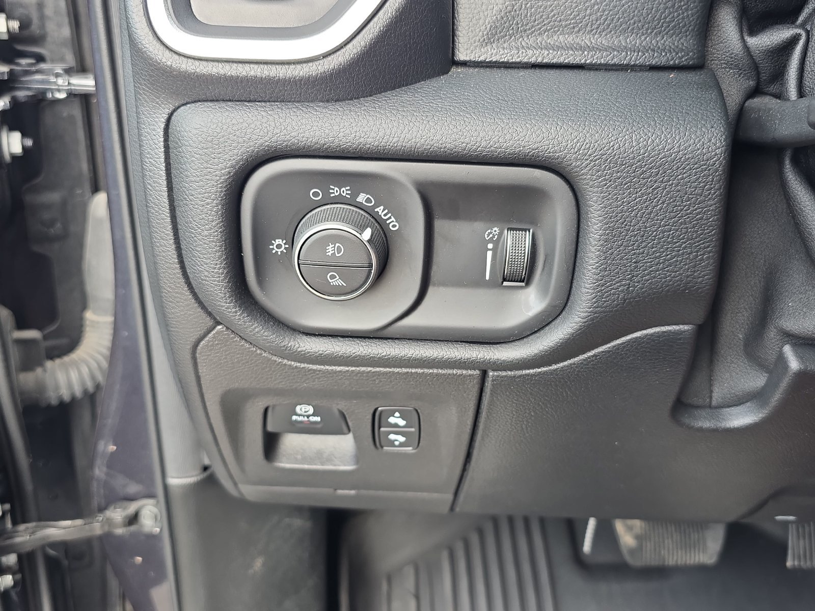 Used 2021 RAM 1500 Big Horn AWD/4WD image 24
