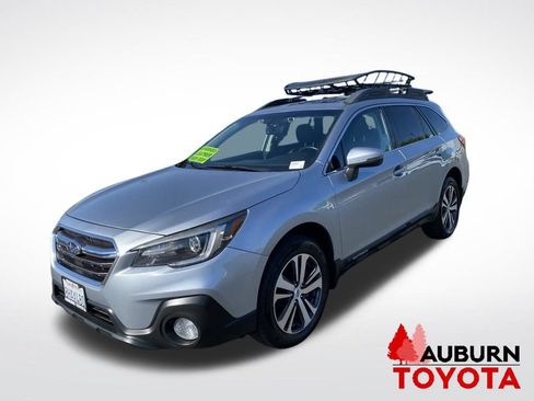 Used 2019 Subaru Outback 3.6R Limited w/ Popular Package #2 AWD/4WD image 3