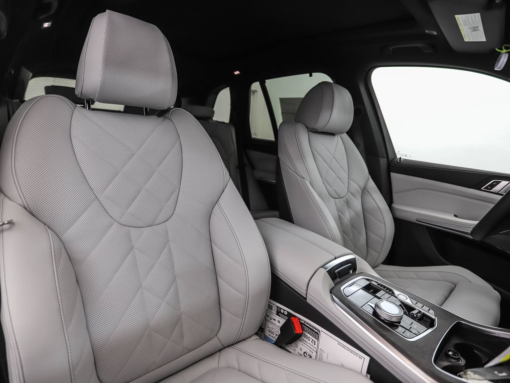 Used 2026 BMW X5 xDrive40i w/ Executive Package AWD/4WD image 31