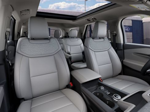New 2027 Ford Explorer Active AWD/4WD image 10