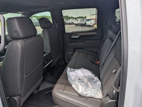 New 2026 Chevrolet Silverado 1500 High Country AWD/4WD image 11