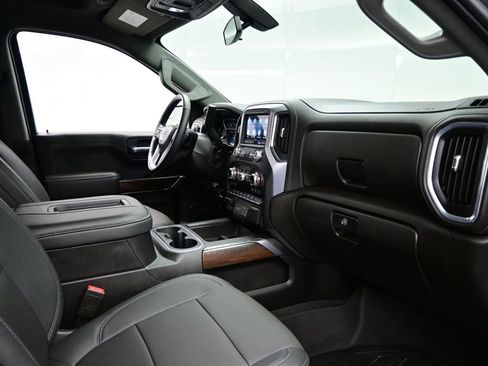 Used 2022 GMC Sierra 1500 SLT w/ SLT Premium Package image 10