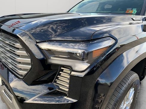 New 2025 Toyota Tacoma Limited AWD/4WD image 28