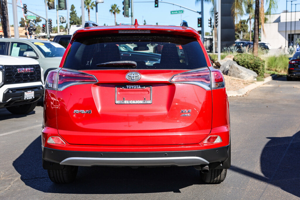 Used 2017 Toyota RAV4 XLE AWD/4WD image 22