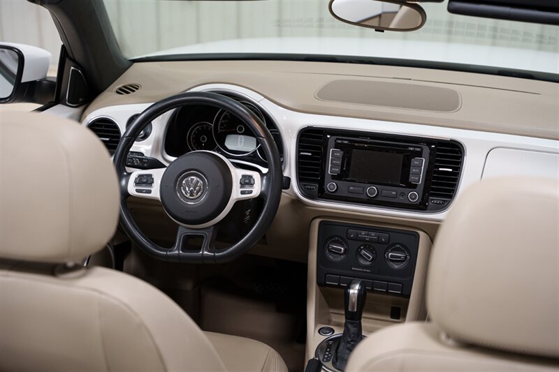 Used 2013 Volkswagen Beetle 2.5 FWD image 17