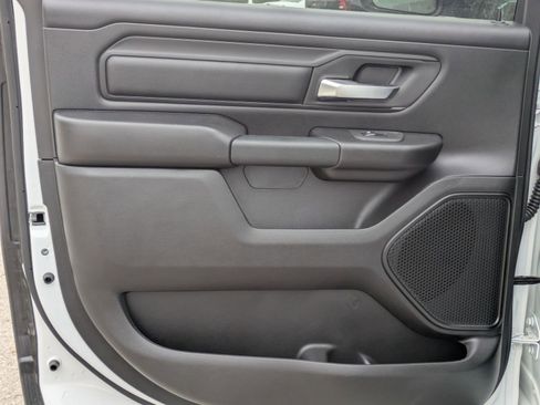 New 2026 RAM 1500 Express AWD/4WD image 14