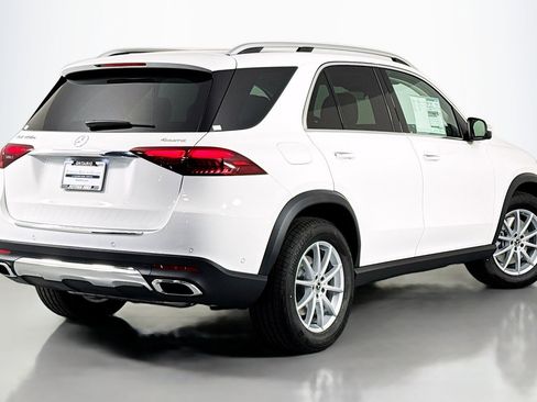 New 2026 Mercedes-Benz GLE 450e 4MATIC image 11