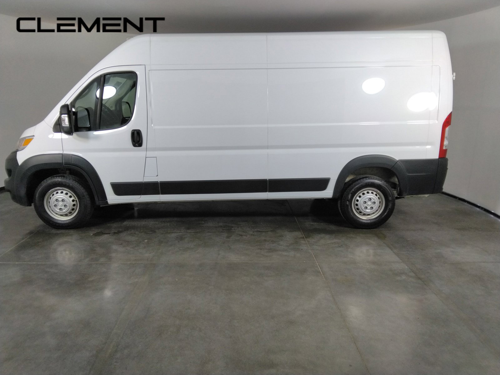Used 2026 RAM ProMaster 2500 w/ Convenience Group FWD image 8