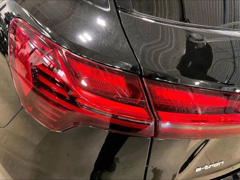 Used 2023 Audi e-tron Premium w/ Convenience Plus Package AWD/4WD image 29