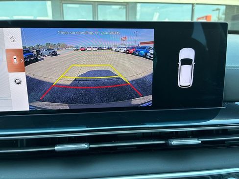 Used 2025 Genesis GV80 2.5T Standard AWD/4WD image 21