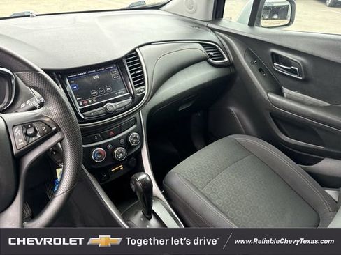 Used 2020 Chevrolet Trax LS w/ Tint and Cruise Package FWD image 18