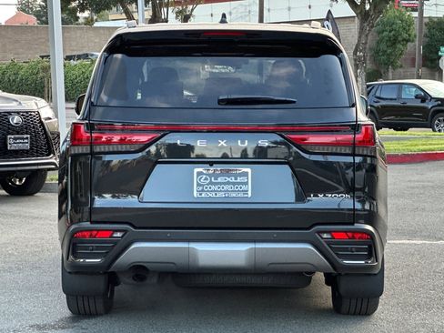 New 2025 Lexus LX 700h Luxury image 5