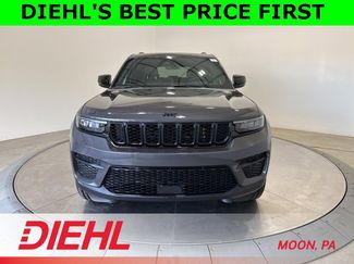 New 2025 Jeep Grand Cherokee Altitude w/ Trailer Tow Package video 2