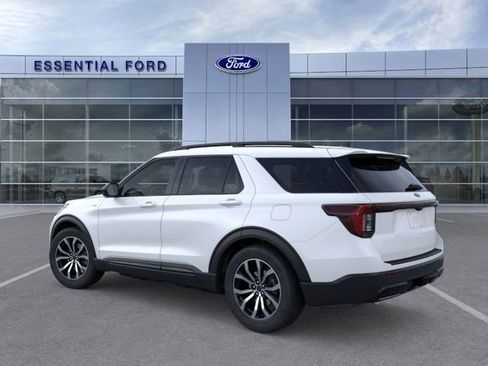 New 2026 Ford Explorer ST-Line image 4