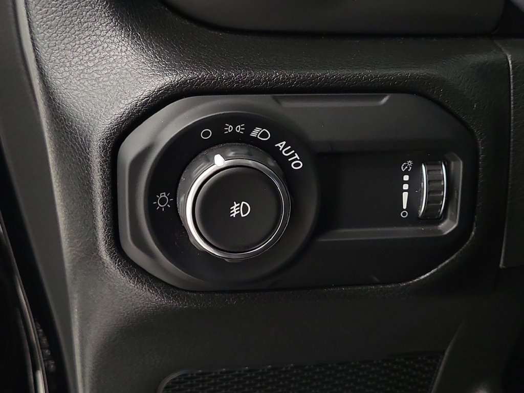 Used 2023 Jeep Wrangler Unlimited Sport AWD/4WD image 9