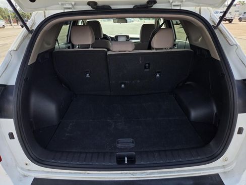 Used 2020 Hyundai Tucson SE w/ Cargo Package FWD image 12