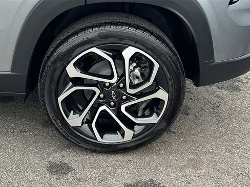 New 2026 Chevrolet Trax RS w/ Driver Confidence Package image 9