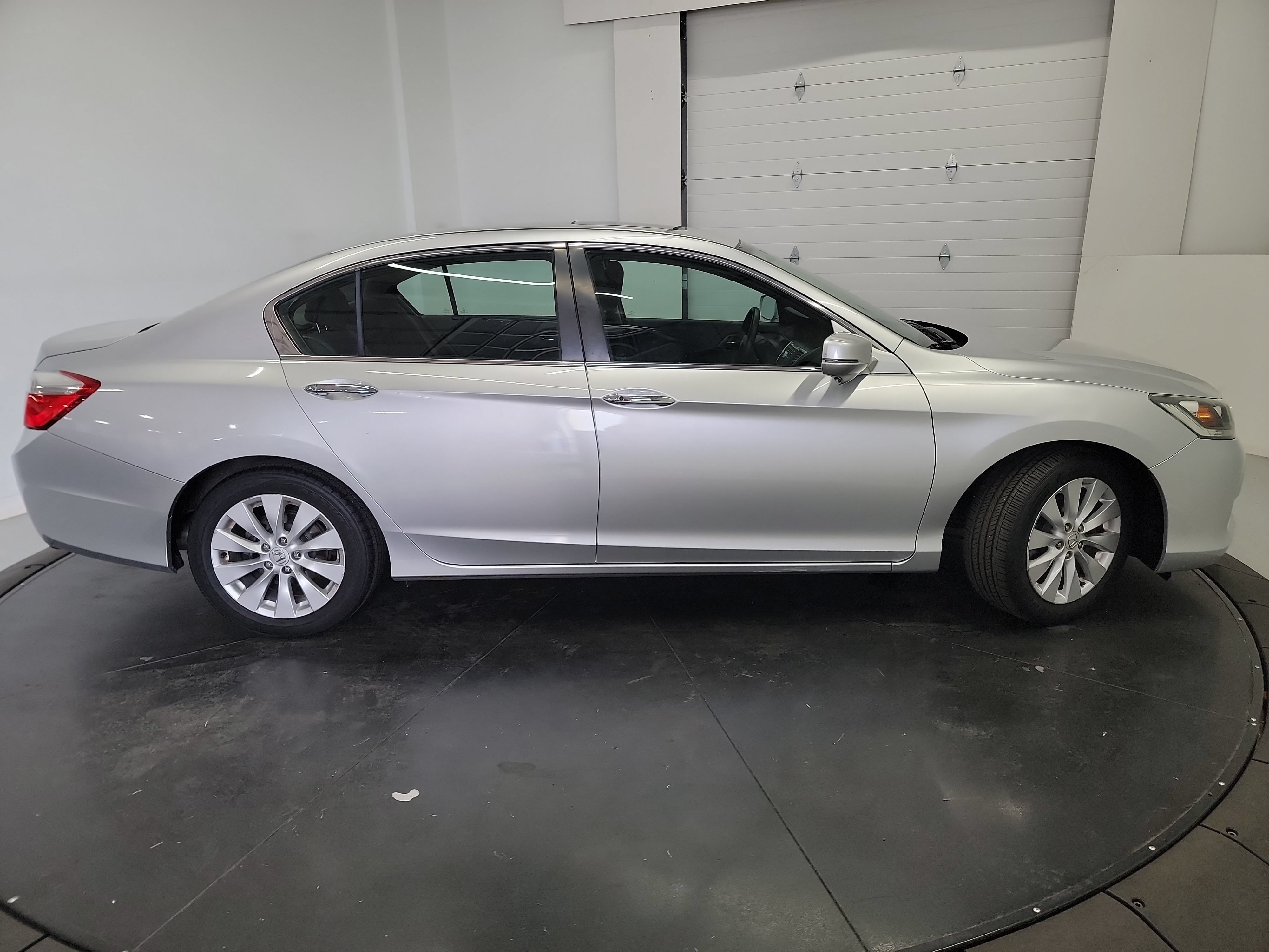 Used 2015 Honda Accord EX image 11