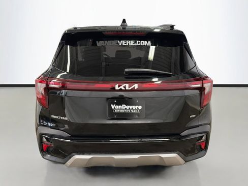 Used 2024 Kia Seltos S AWD/4WD image 8