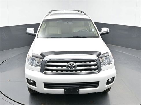 Used 2017 Toyota Sequoia Limited image 42