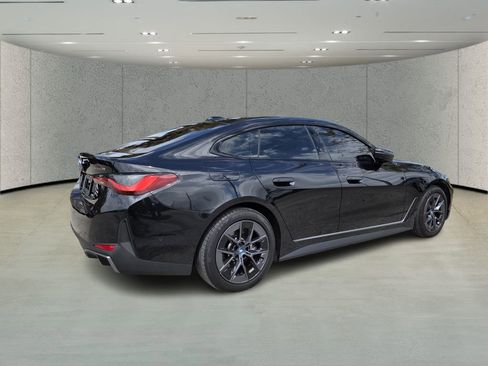 Used 2023 BMW i4 eDrive35 w/ Premium Package RWD image 3
