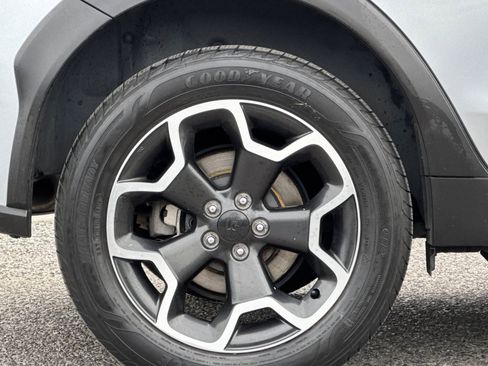 Used 2014 Subaru Crosstrek 2.0i Limited image 11