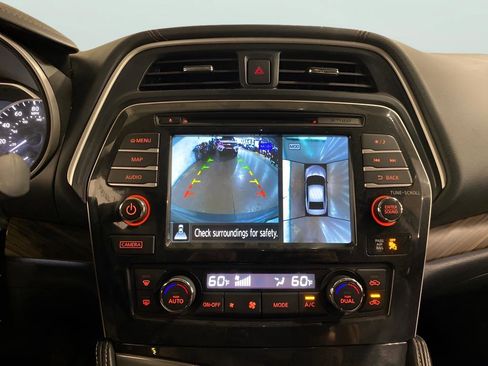 Used 2018 Nissan Maxima Platinum image 15