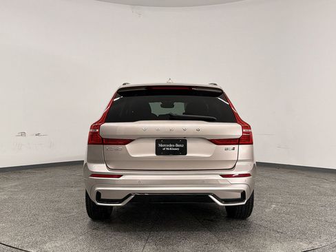 Used 2025 Volvo XC60 B5 Plus AWD/4WD image 10
