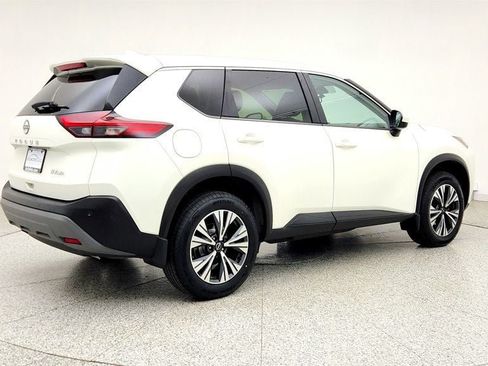 Used 2023 Nissan Rogue SV AWD/4WD image 5