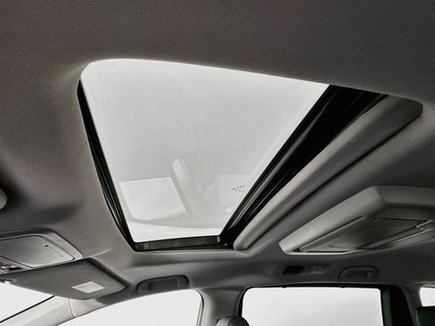 Certified 2023 Honda Odyssey Touring image 22