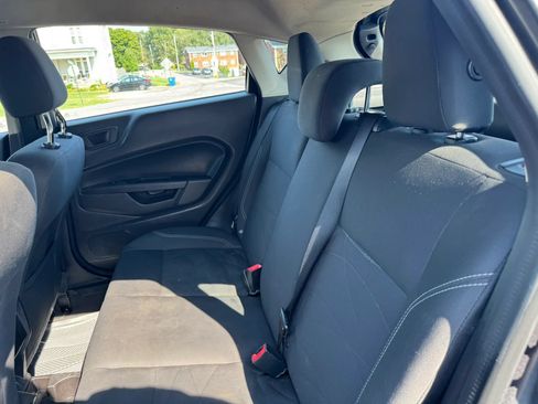 Used 2019 Ford Fiesta SE FWD image 24