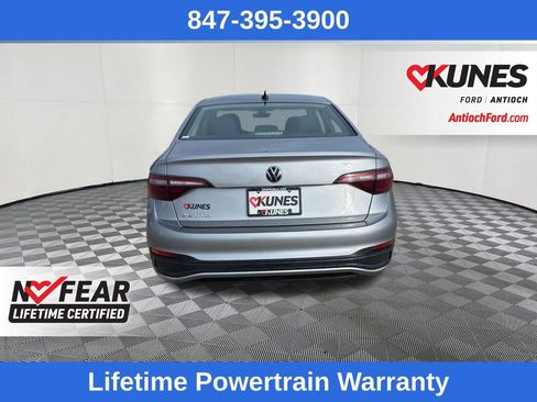 Used 2024 Volkswagen Jetta S image 6