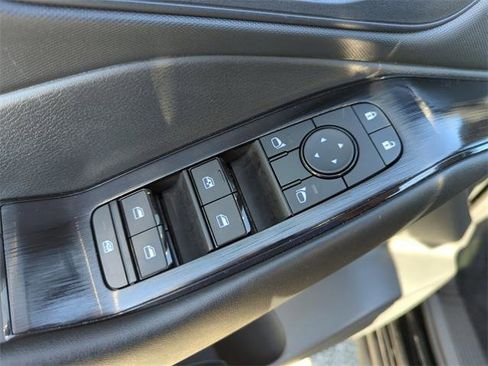 Certified 2025 Nissan Rogue S image 25