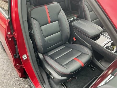 Used 2024 Chevrolet Traverse RS w/ LPO, Floor Liner Package image 24