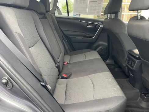 Used 2021 Toyota RAV4 XLE w/ Convenience Package AWD/4WD image 32