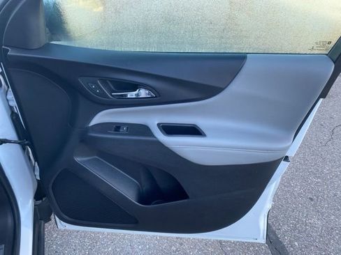 Used 2020 Chevrolet Equinox Premier w/ LPO, Floor Liner Package image 33